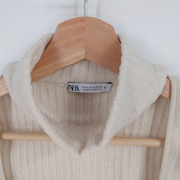 Zara | ribbed sleeveless top - Picture 2 of 5